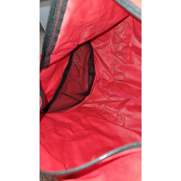 THIRTY-ONE BAGS SMALL RED DUFFLE TOTE BAG IN RED, W "LANDON" in BLACK - Picture 11 of 16